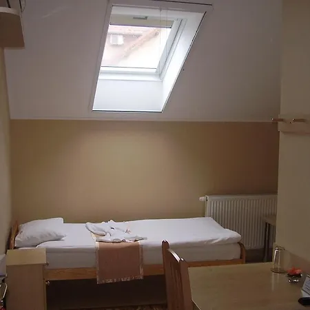 Alexandra Apartman * Kalocsa