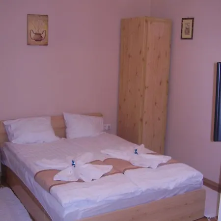Oda ve Kahvaltı Alexandra Apartman *