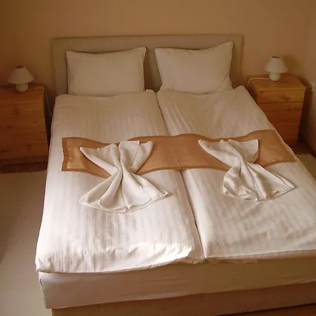 Oda ve Kahvaltı Alexandra Apartman *