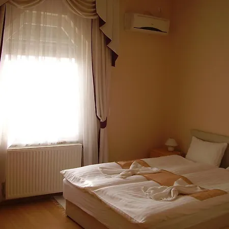 Oda ve Kahvaltı Alexandra Apartman