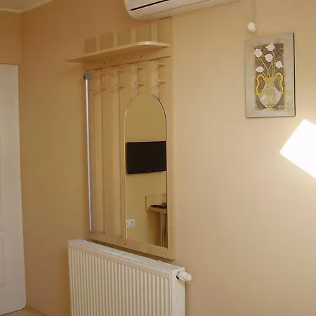 Oda ve Kahvaltı Alexandra Apartman *