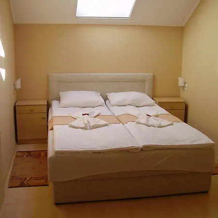 Alexandra Apartman