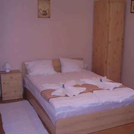 Oda ve Kahvaltı Alexandra Apartman *